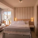 Salome Neo Suite